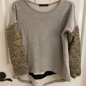 Generation love sweatshirt xs/s